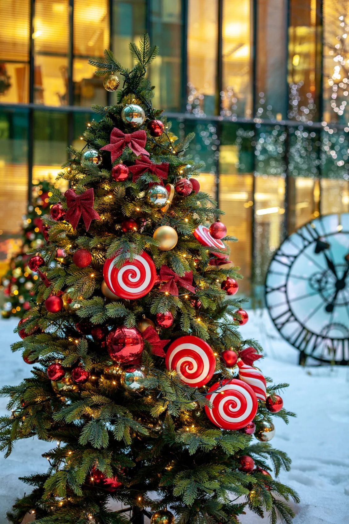 NEW YEAR'S OFFICE DECORATION 2022